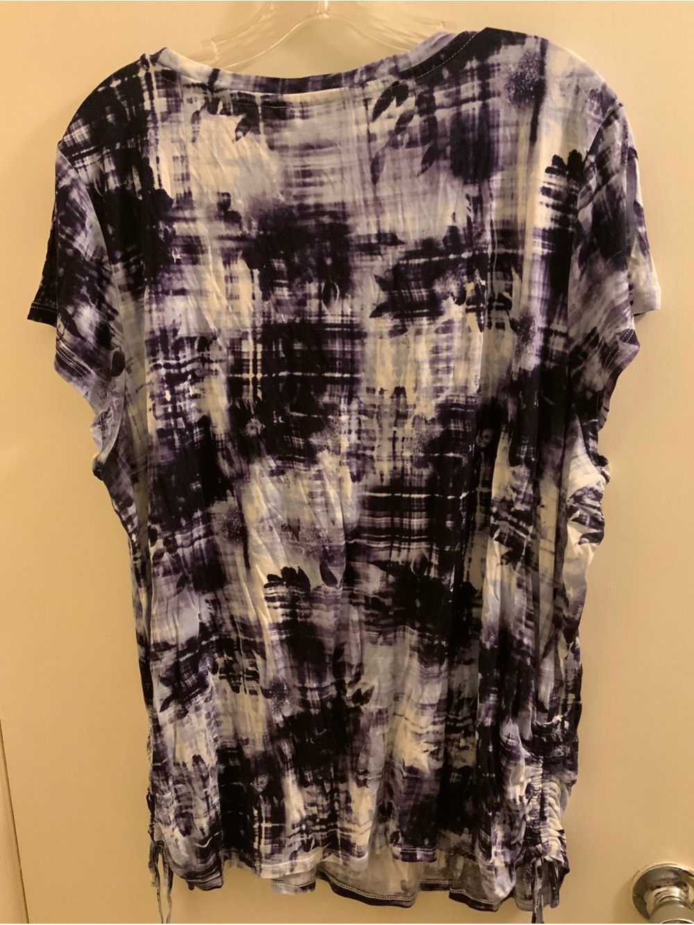 Simply Vera Vera Wang Dark Blue and White Short Sleeve Tie-Dye Top - Picture 5 of 5